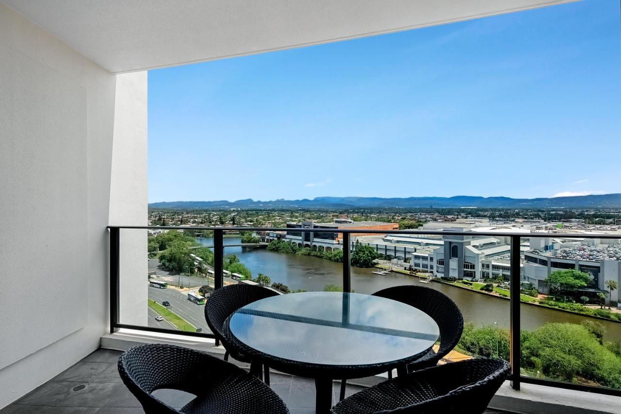 Sierra Grand Broadbeach - Self Contained & Privately Managed Apartments Gold Coast Exterior foto