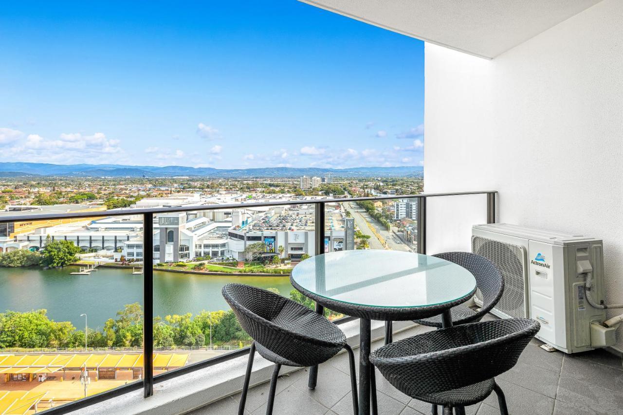 Sierra Grand Broadbeach - Self Contained & Privately Managed Apartments Gold Coast Exterior foto
