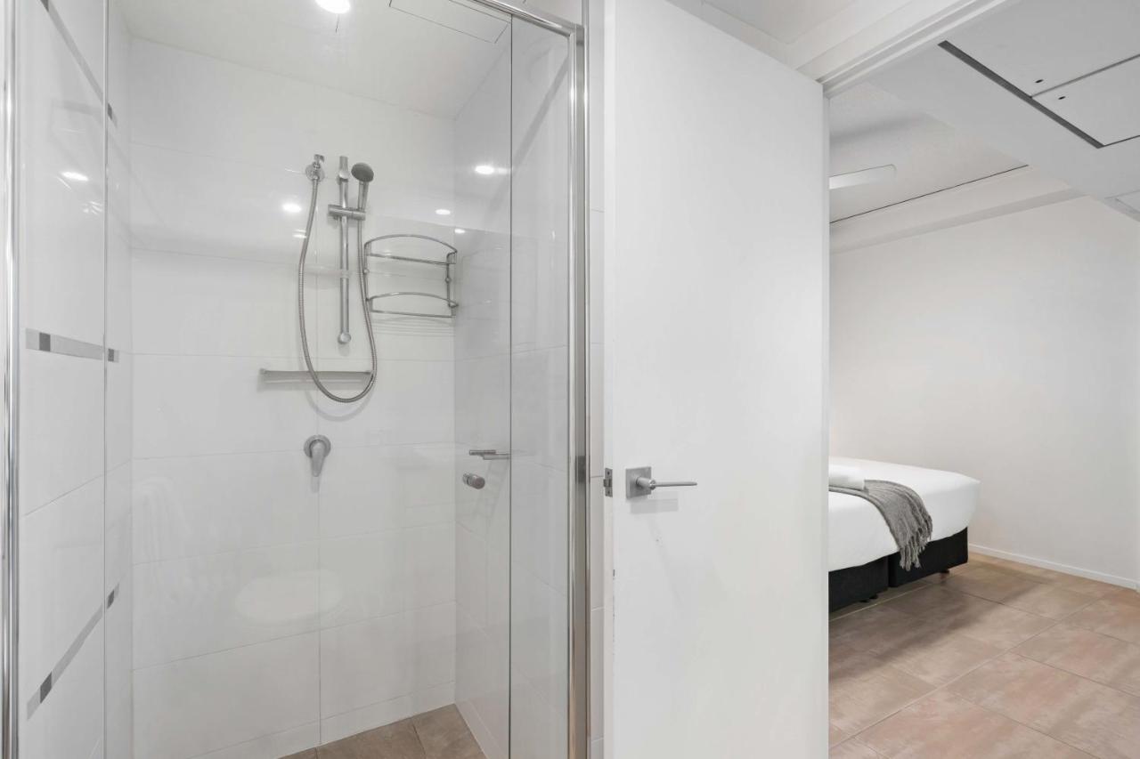 Sierra Grand Broadbeach - Self Contained & Privately Managed Apartments Gold Coast Exterior foto