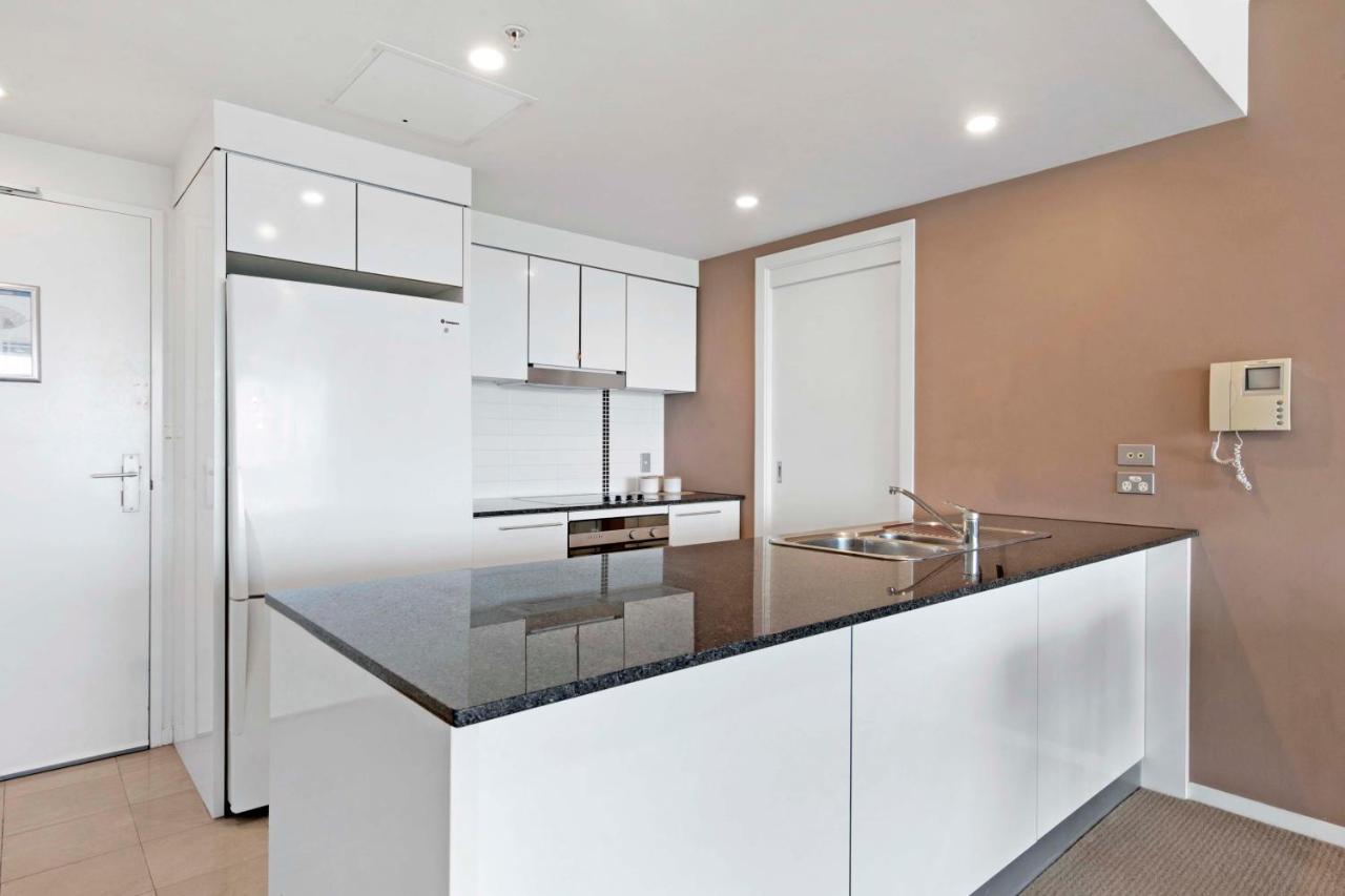 Sierra Grand Broadbeach - Self Contained & Privately Managed Apartments Gold Coast Exterior foto
