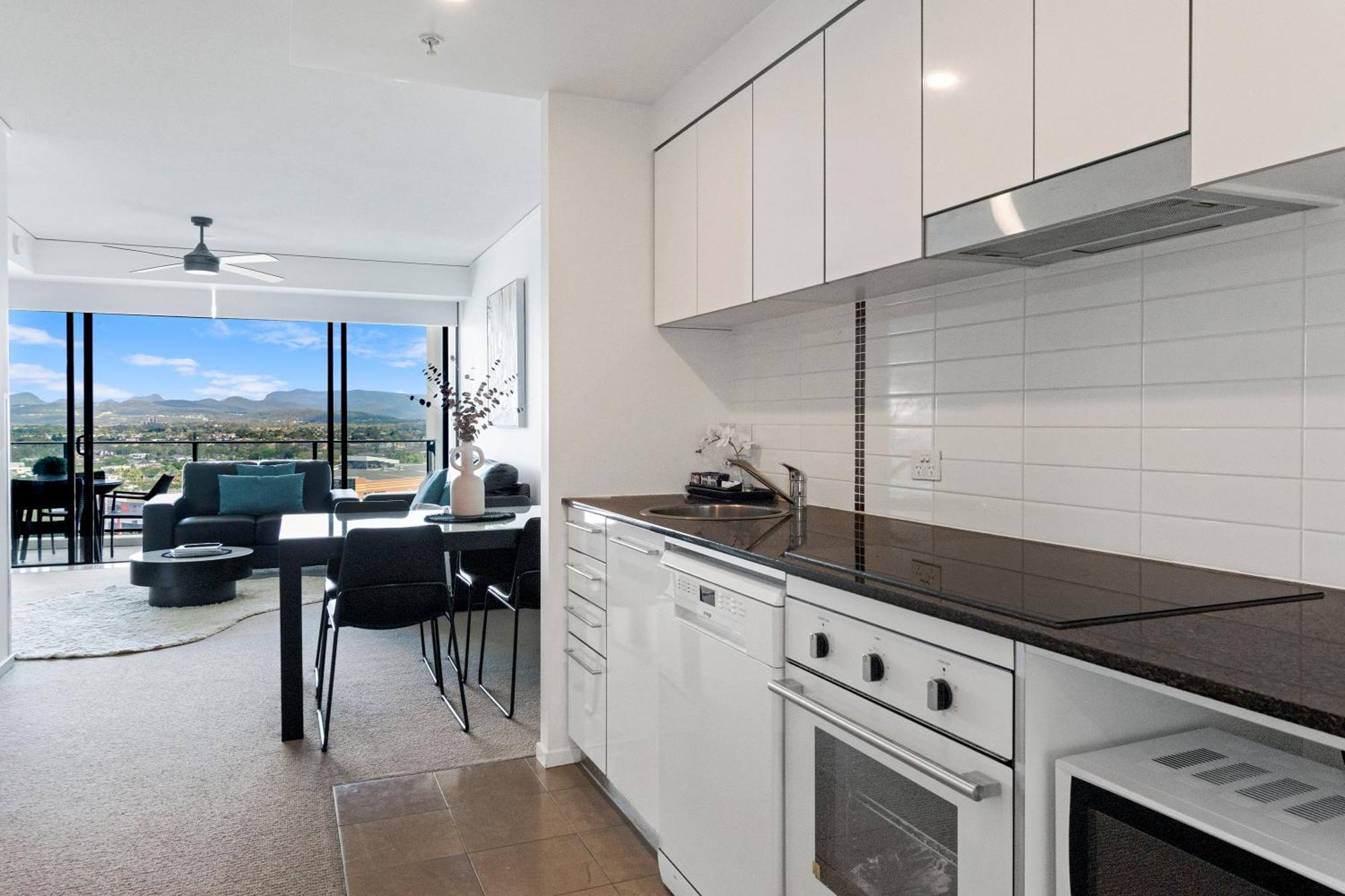 Sierra Grand Broadbeach - Self Contained & Privately Managed Apartments Gold Coast Exterior foto