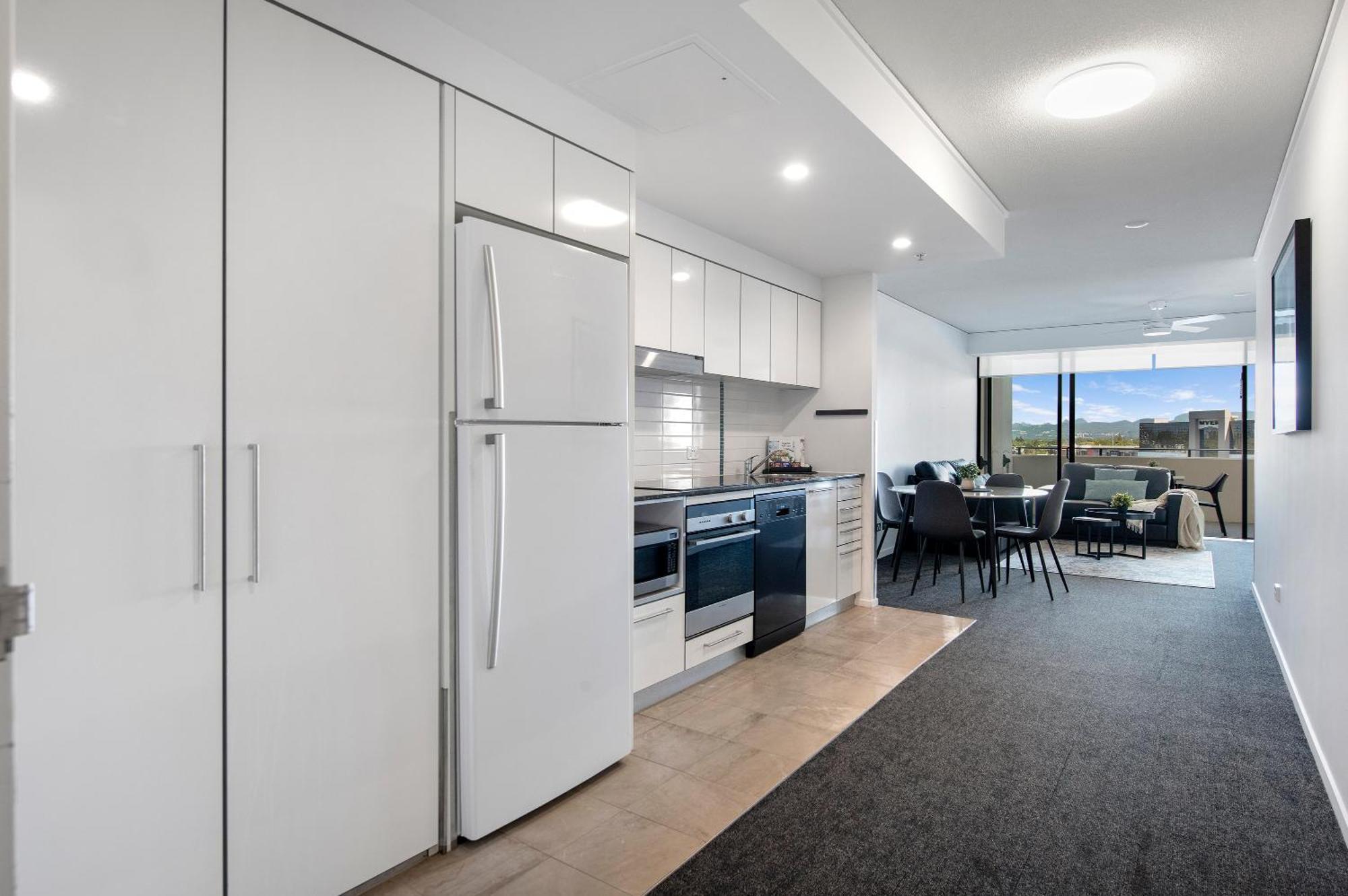Sierra Grand Broadbeach - Self Contained & Privately Managed Apartments Gold Coast Exterior foto